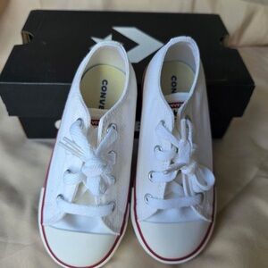 Converse Kids White Canvas Low-Top Sneakers with Red Stripe
